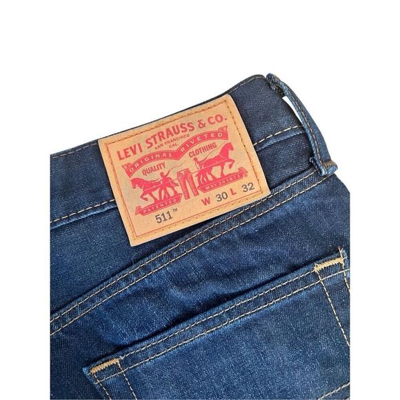 Levi’s Men’s 511 Dark Wash Slim Fit Denim Jeans 30 x 32 5 Pocket $69 - Picture 4 of 7